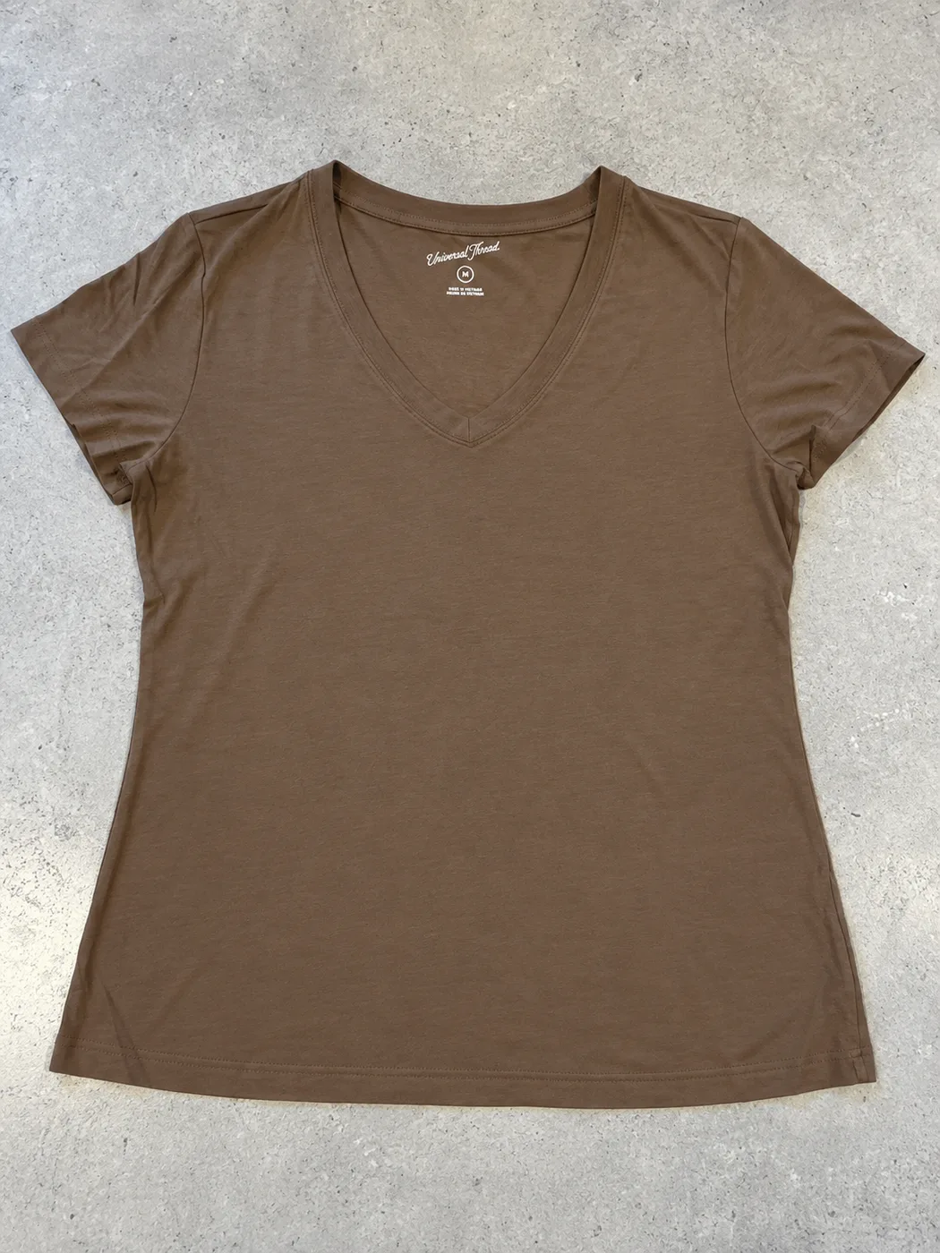 Remera cuello V
